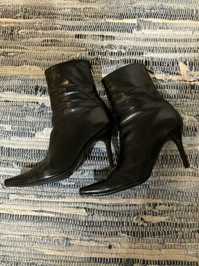 Women's Black Leather Pointed-Toe Stiletto Ankle Boots